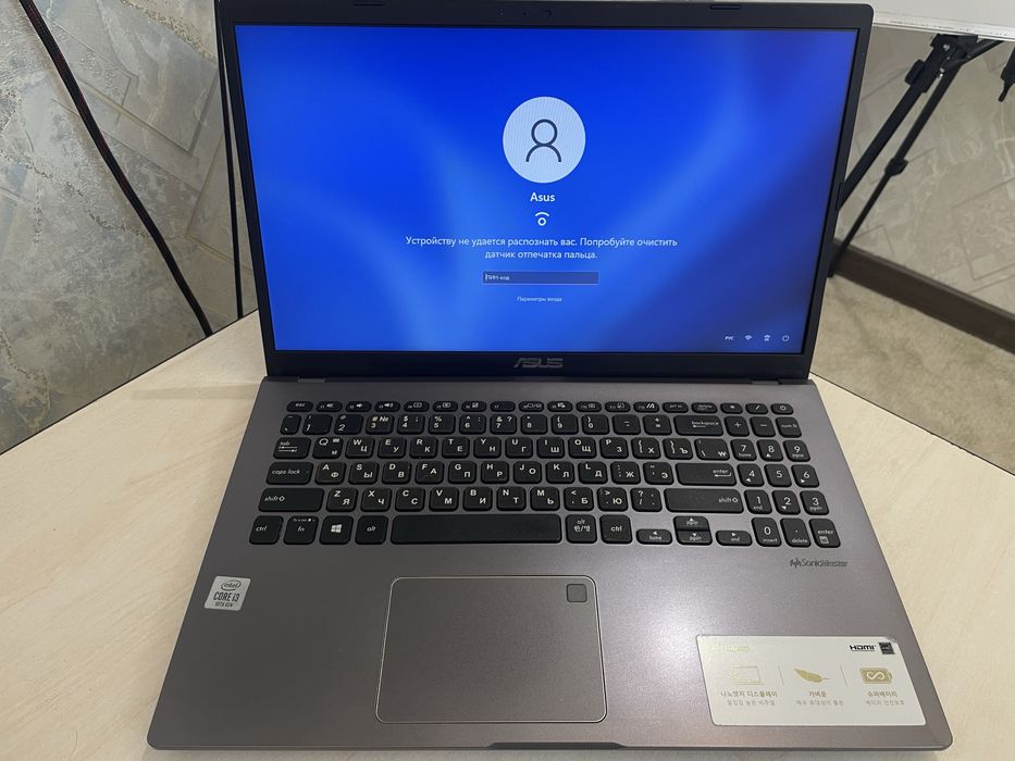 Продается ноутбук Asus Laptop, Intel Core i3 в хорошем состоянии.