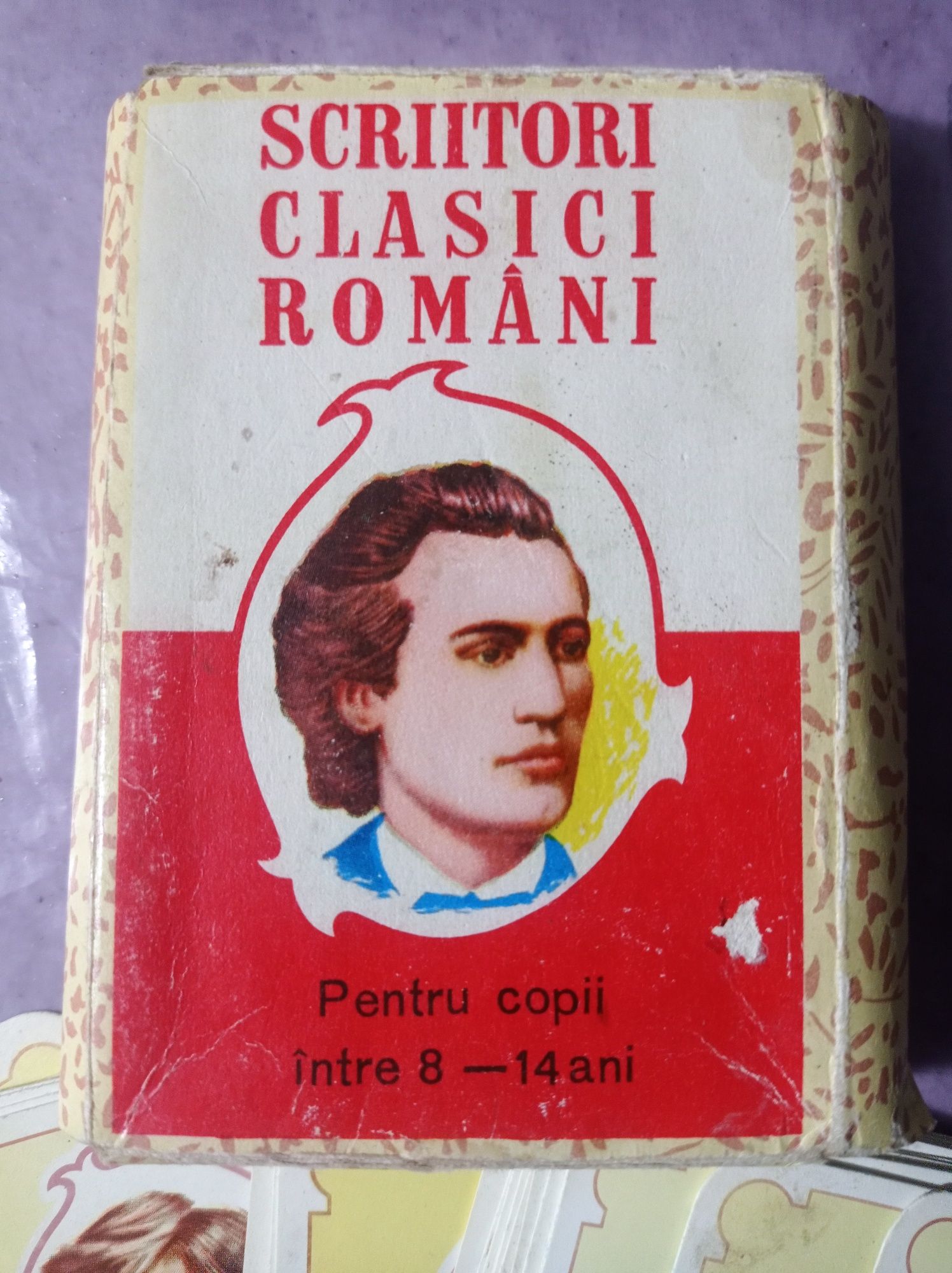 Jocul original "Scriitori clasici români" din 1968. Lipsă 3 cartonașe