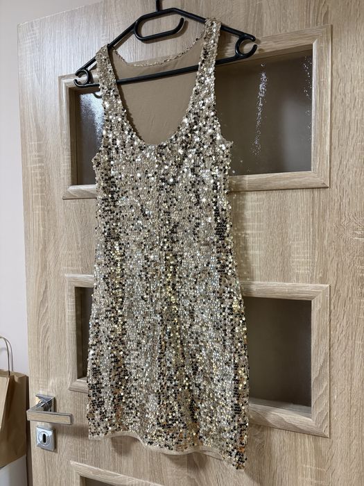 Рокля с паети, парти рокля