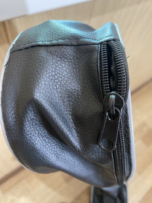 Чехол для гитары кожаный