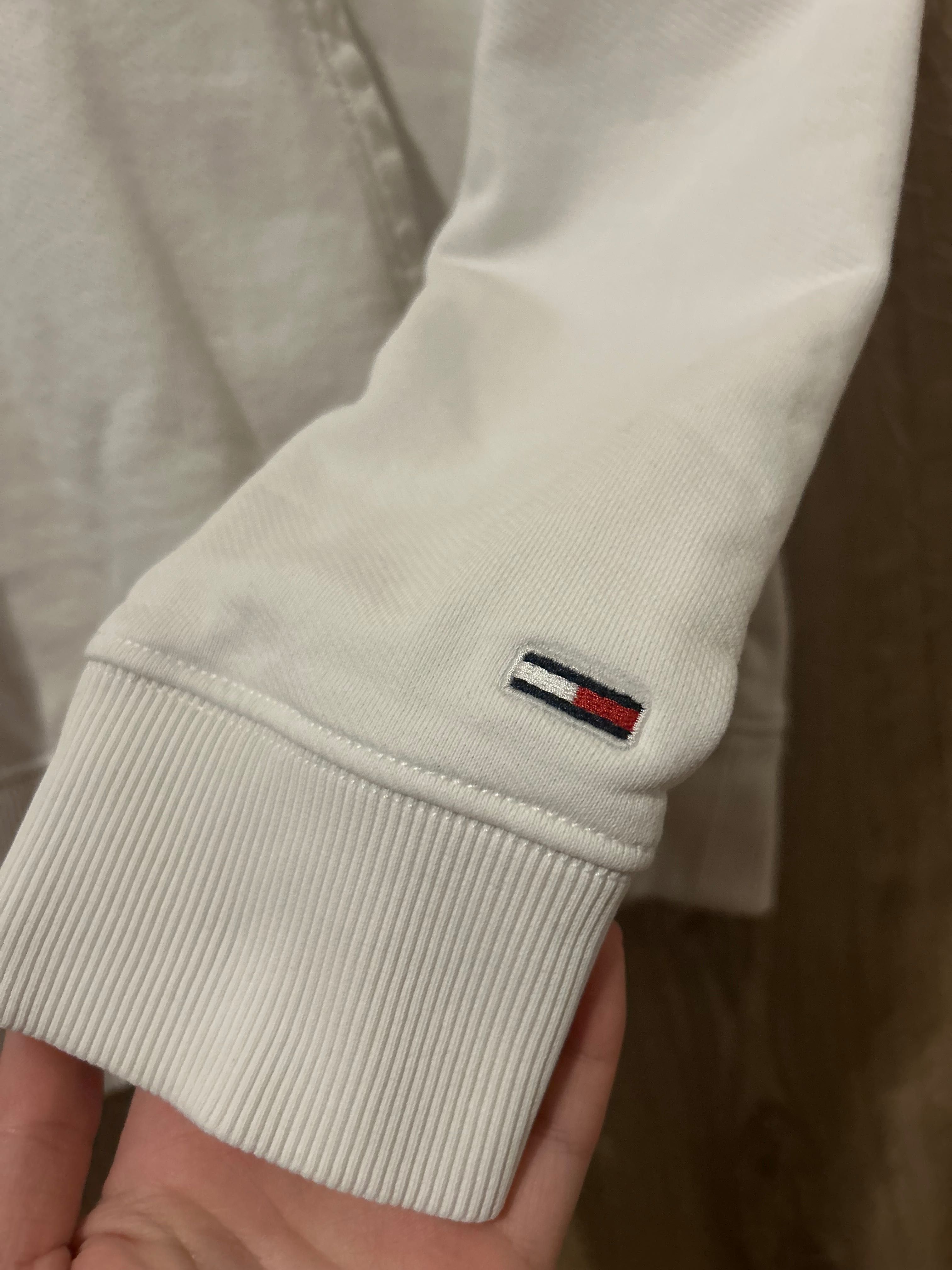 Tommy Jeans бял мъжки суитшър