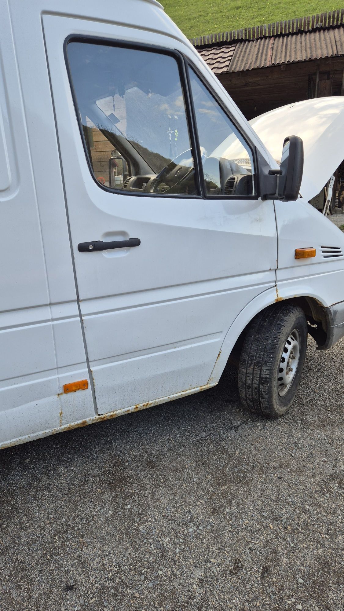 Vând Mercedes sprinter