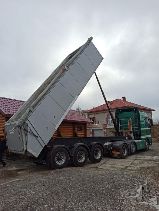 Самосвал полуприцеп германия