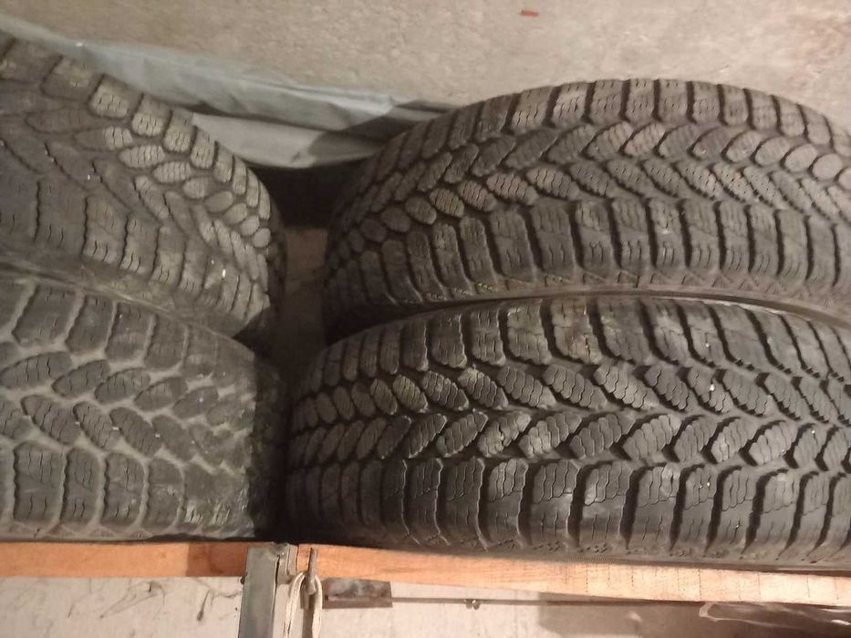 Гуми, джанти, тасове