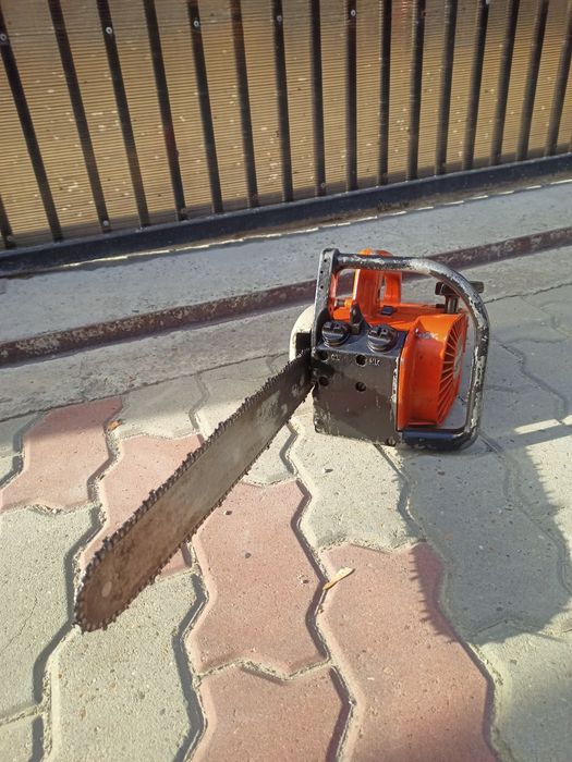 Vând drujba Stihl model vechi