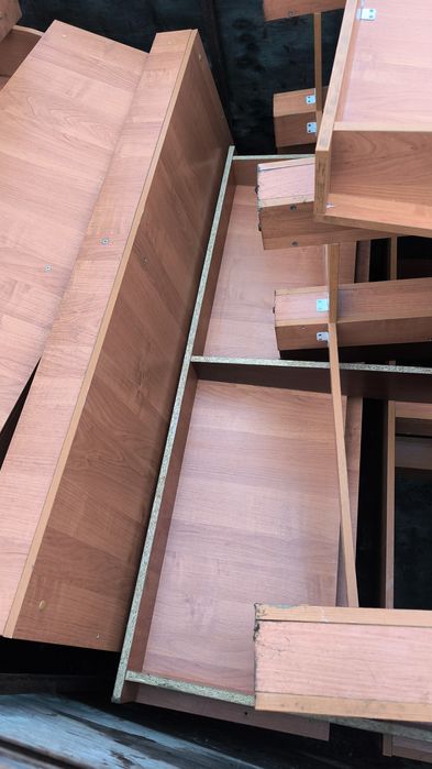 Столы, диваны из ДСП