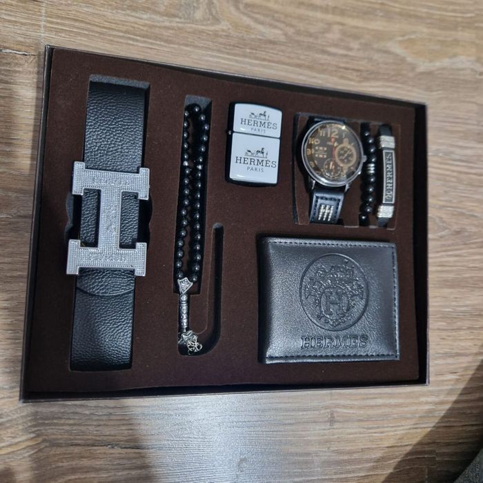 Seturi pentru bărbați