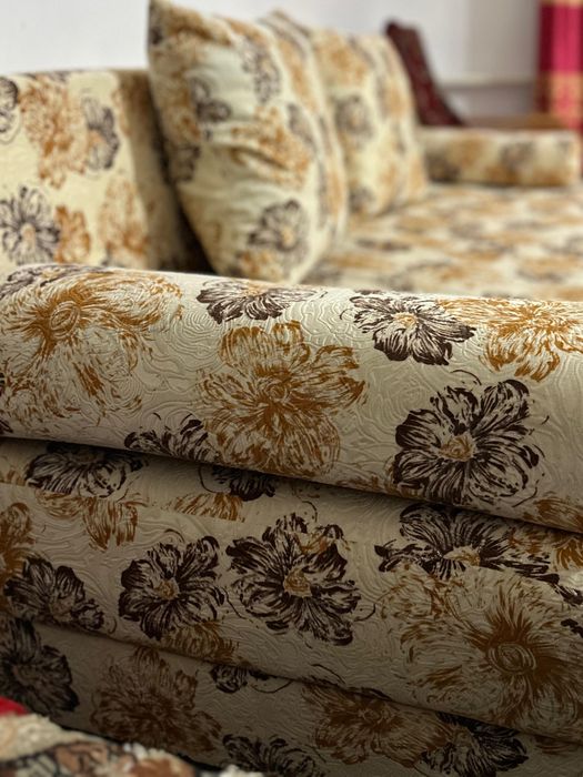 Диван в отличном состояний