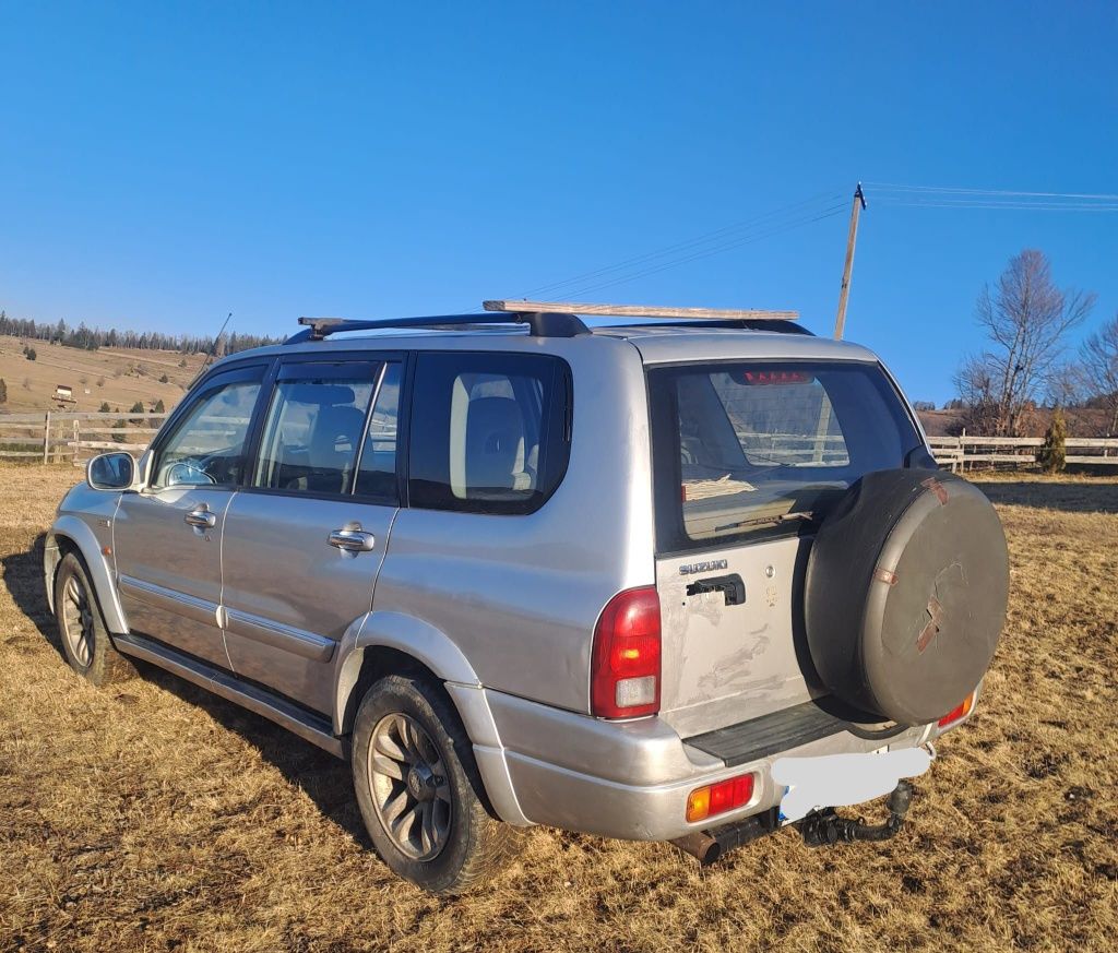 Vând Suzuki  Vand Suzuki Grand Vitara XL-7 4x4 cu reductor cu reductor