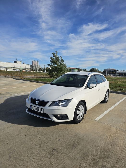 Închirieri Auto / Renault A Car Craiova