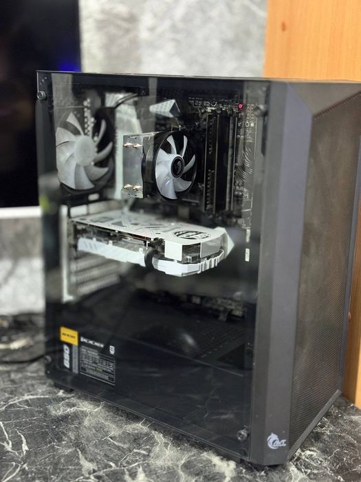 Core i7 7700K/ RX580 8 GB/16gb Operativka 512 gb Nvme / Z270 Plata