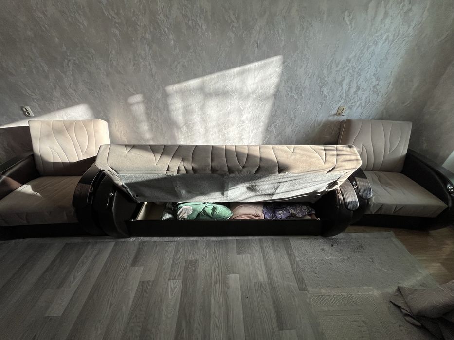 Диван и два кресло