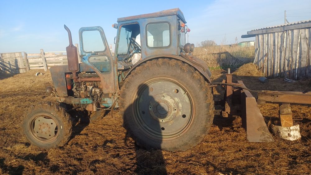 Продам Т-40 с навесные оборудованием.