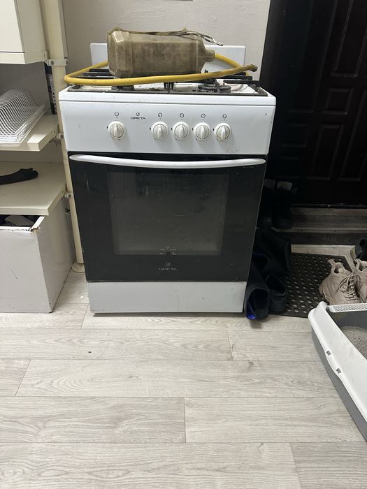 Газовая плита 60 см б/у