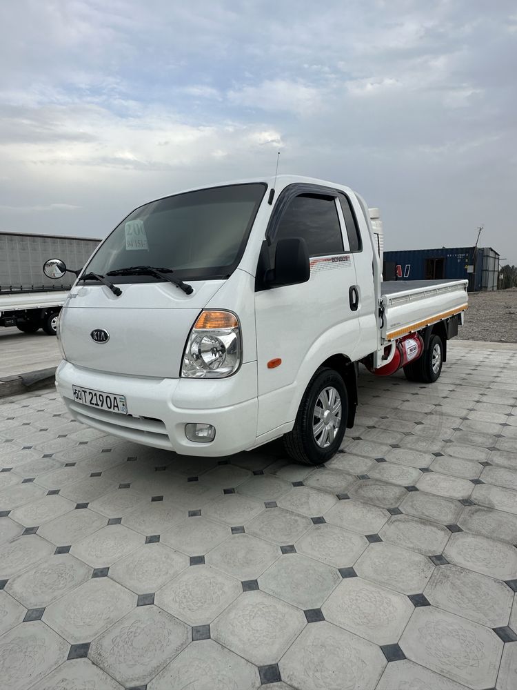 Kia Bongo sotiladi Yil 2010
