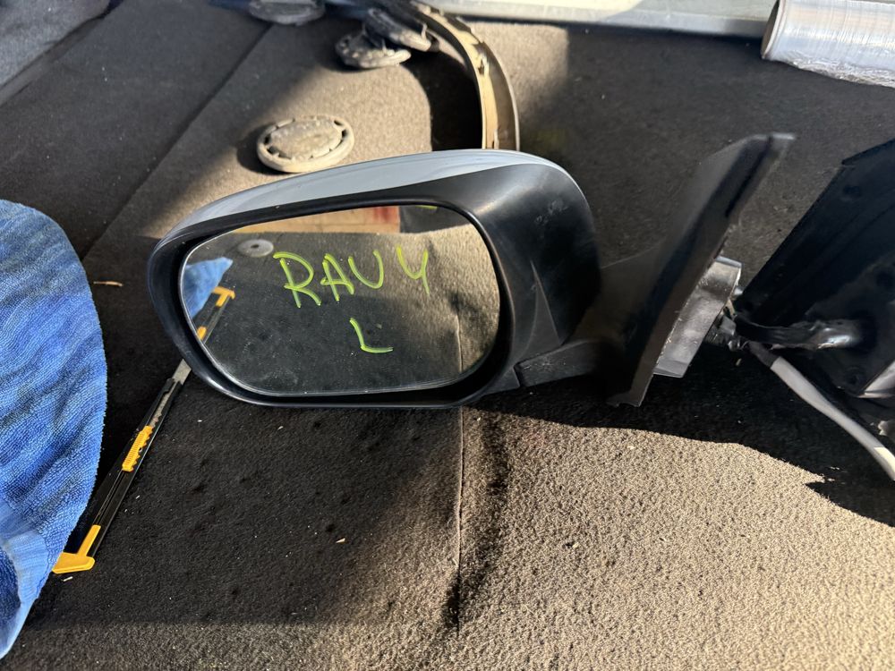 Огледало Toyota Rav4 2.2 d4d facelift 4x4 огледала ляво дясно с мигач