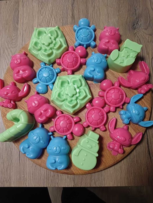 Натурални ръчно изработени сапуни