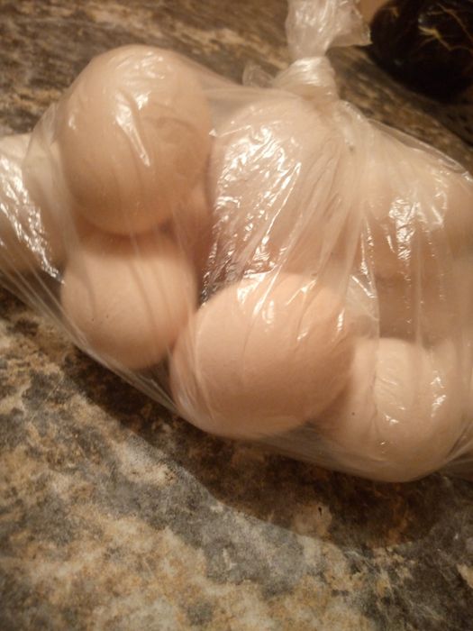 Продам яйца куриные по 800