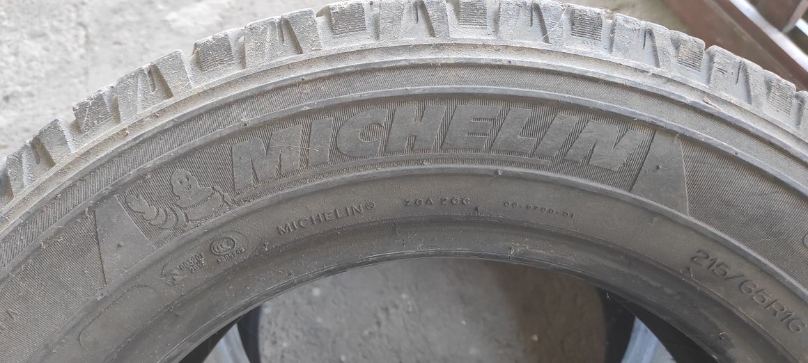 Cauciucuri Michelin 215 65 16