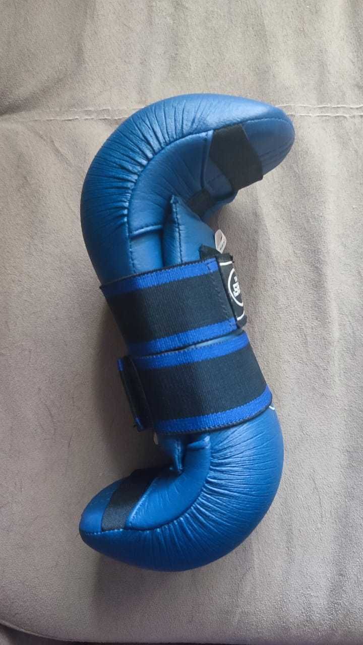 Перчатки для каратэ Roras sports синие размер S (б/у)