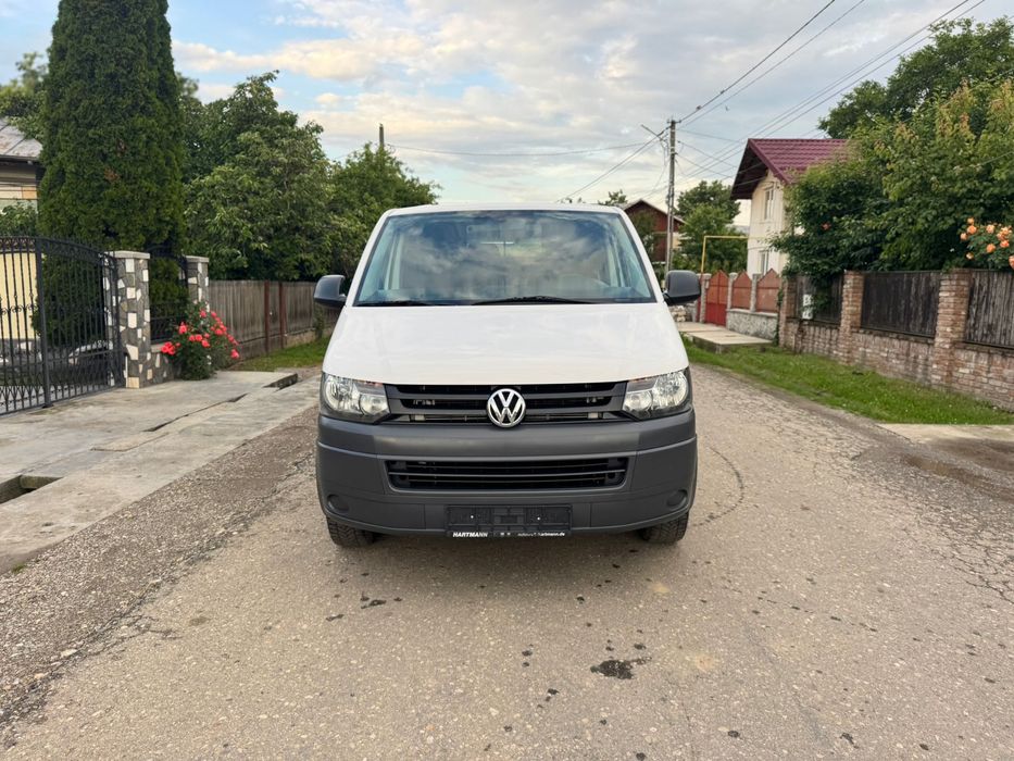 Transporter 2.0 2012 modelul lung 140cp