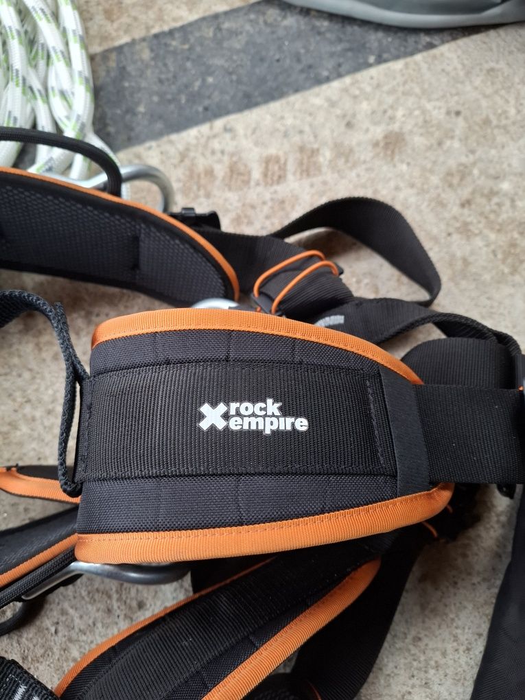 Ham alpinism utilitar, rock empire