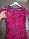Rochie midi făcută pe comandă, roz fuchsia, este un s-m