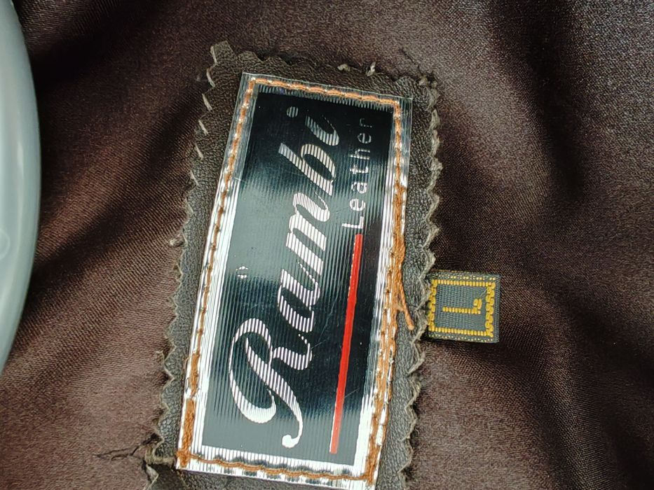 Haina de piele barbateasca