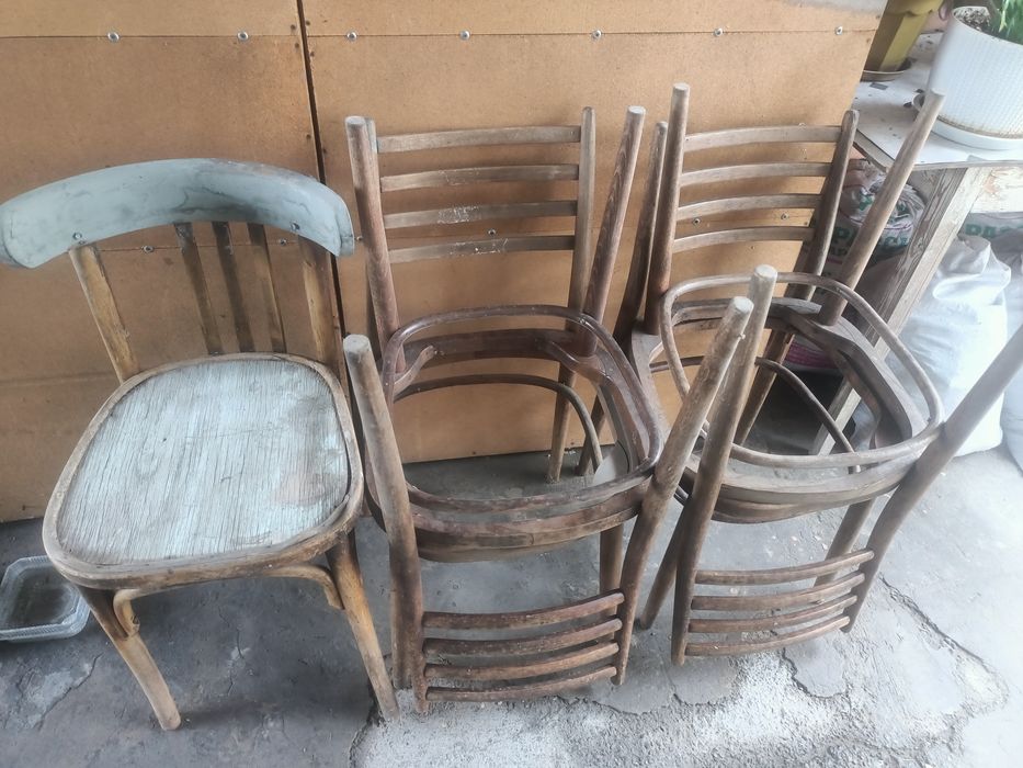 Продам стулья стариные раритет