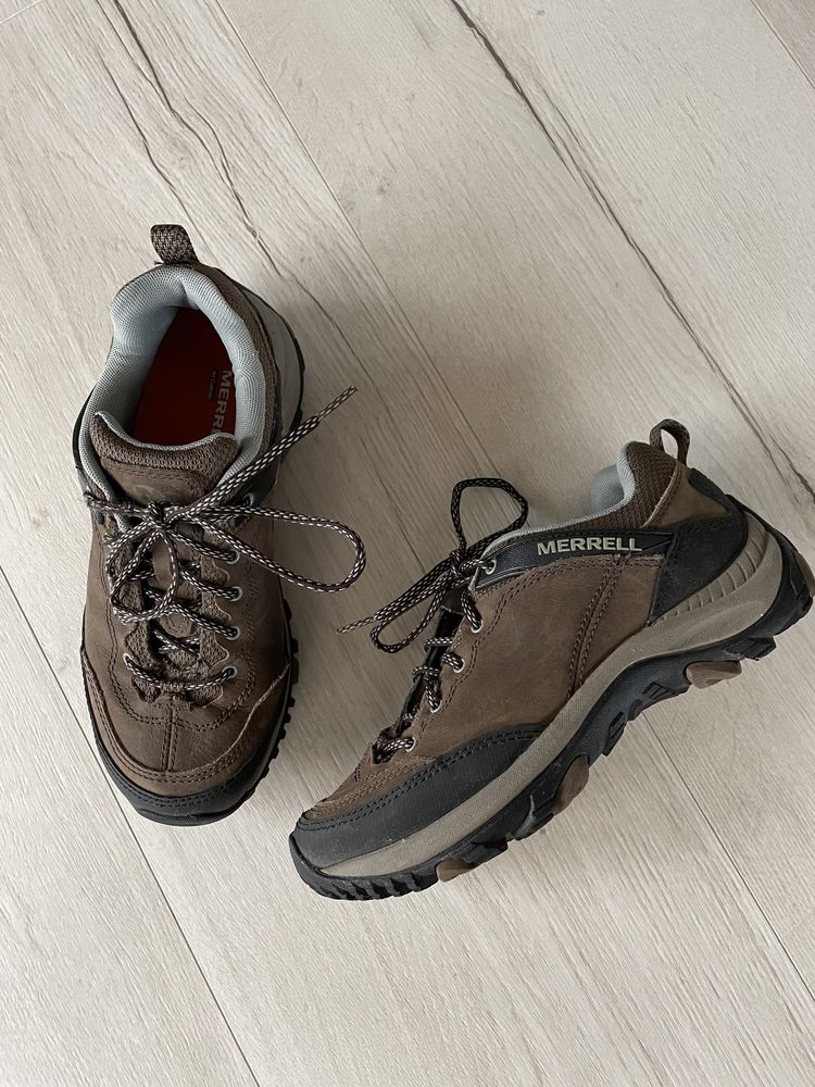 Ghete de piele Merrell  mărimea 36
