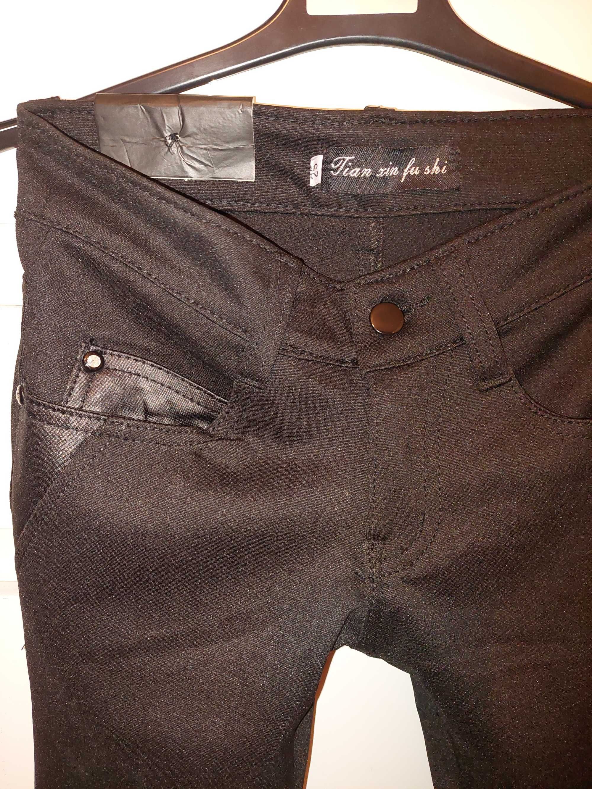 Blugi/jeans/pantaloni negri cu piele TRANSPORT GRATUIT