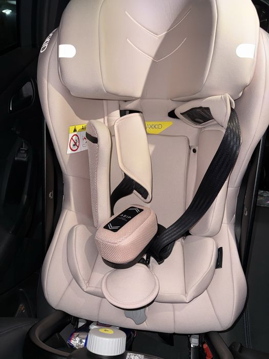 Scaun auto copii i-Size Axkid One 3 - rear facing - testat ADAC