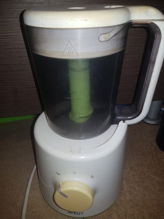 Vand aparat de gatit cu abur + accesorii, in stare bună