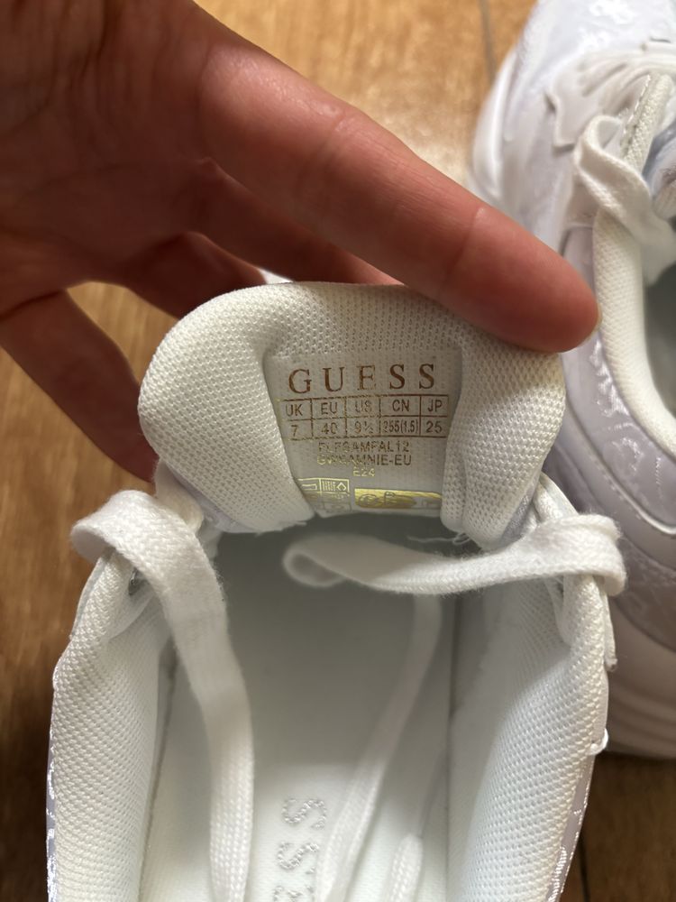 Guess сникърси марстонки 40 номер