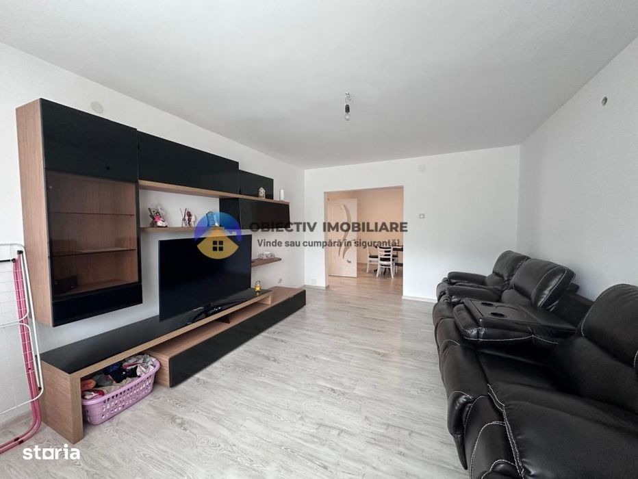 Apartament de inchiriat – 4 camere/ zona Scoala Nr.2