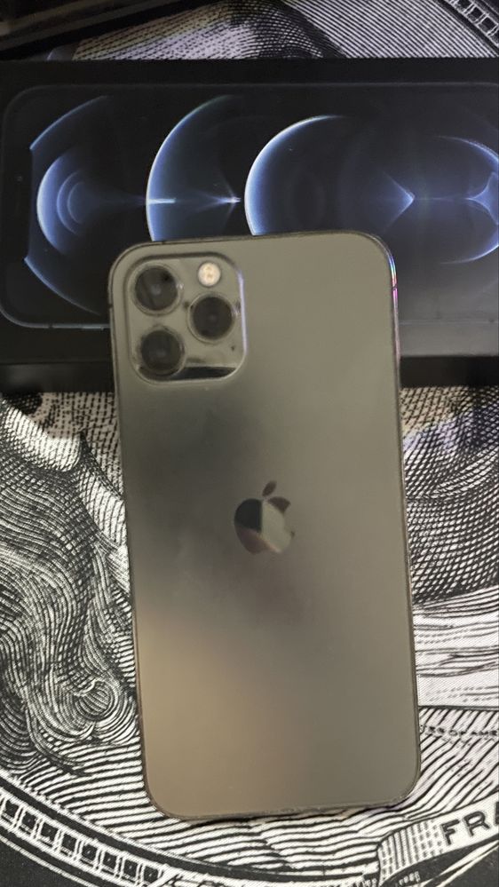 Iphone 12 pro xotira 128 yumkust 75 narxga 4.5mln