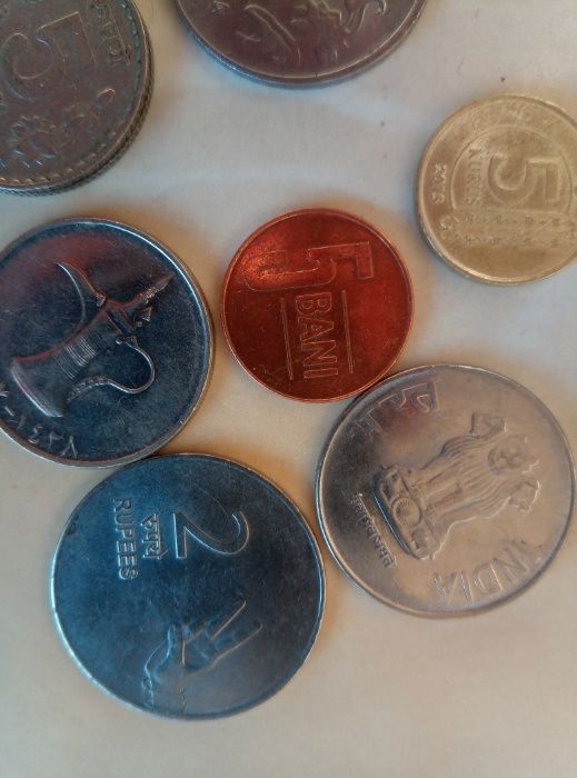 Монети и банкноти