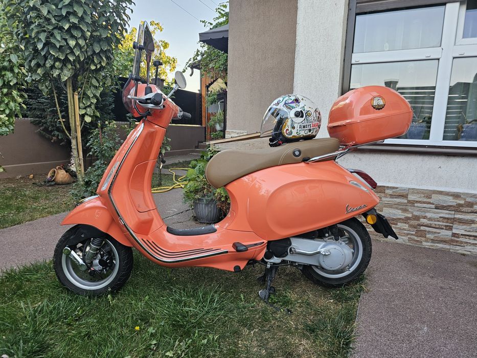 De vanzare scuter PiagioVespa 50