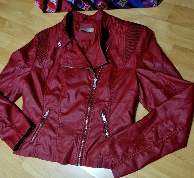 Geaca damă Burgundia,piele eco,accesorii metalice argintii