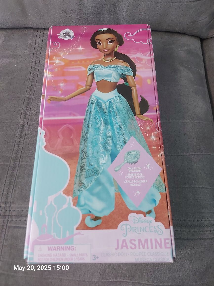 Луксозна оригинална кукла Disney Ясмин Jasmin Aladdin с четка за ресан