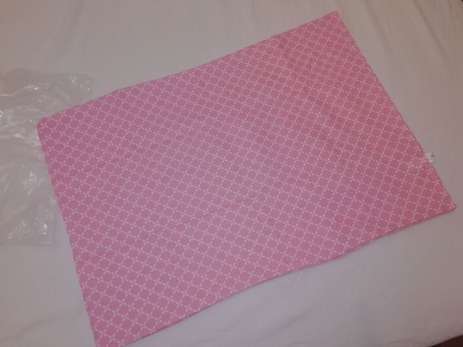 Наволочки новые 50х70, 2 шт. Хлопок 100 %. Есть ещё белые. Качество!