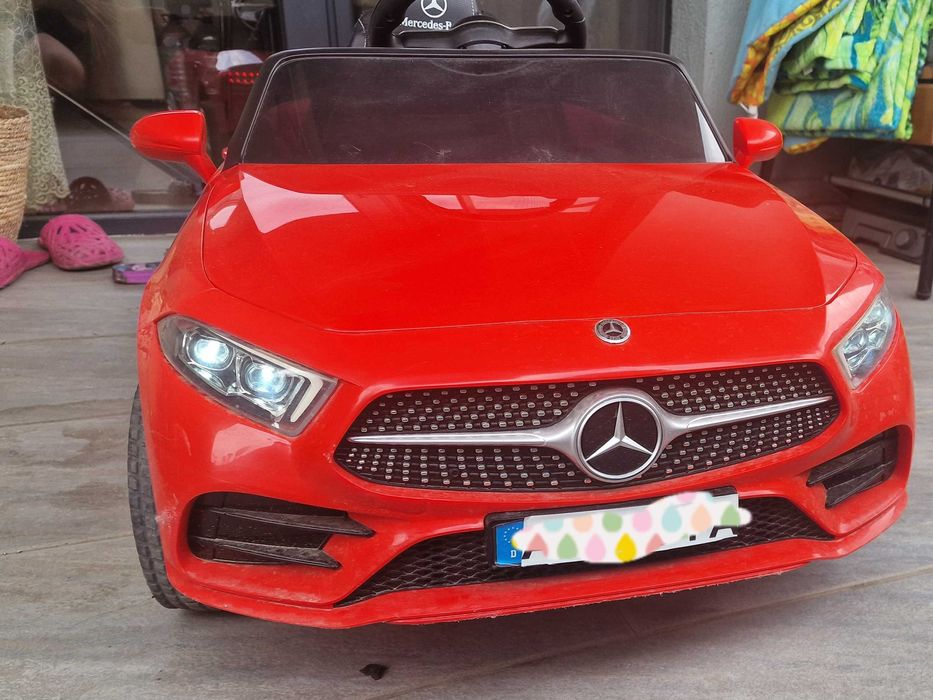 Masinuta electrica mercedes