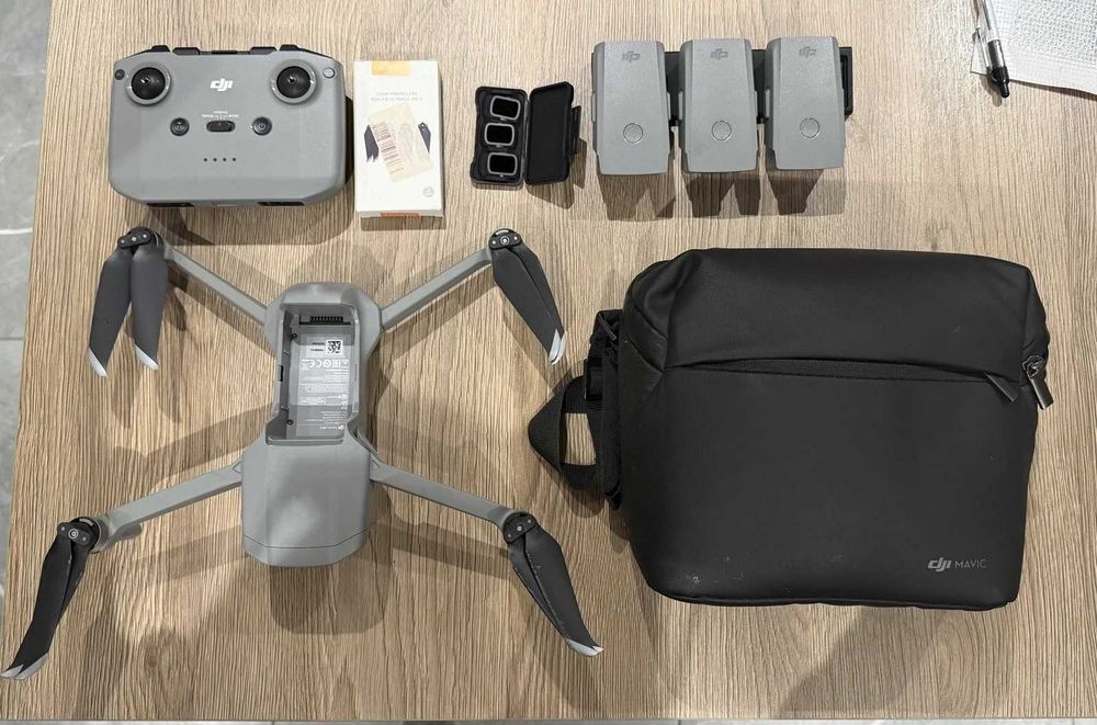 Продавам DJI Mavic Air 2 Fly More Combo