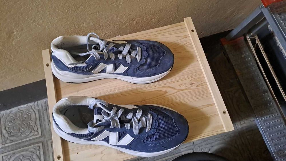 маратонки New Balance