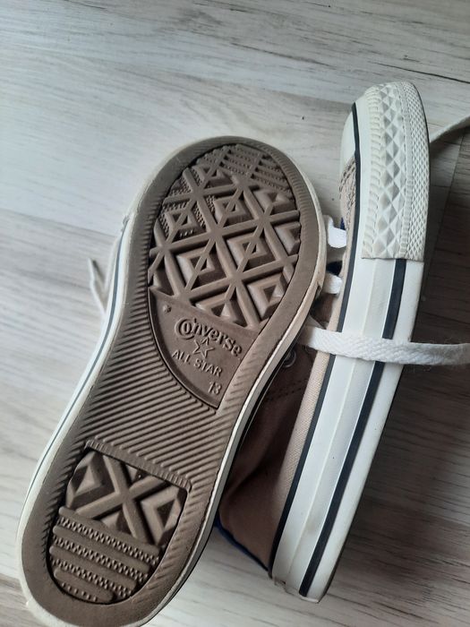 Încălțăminte converse