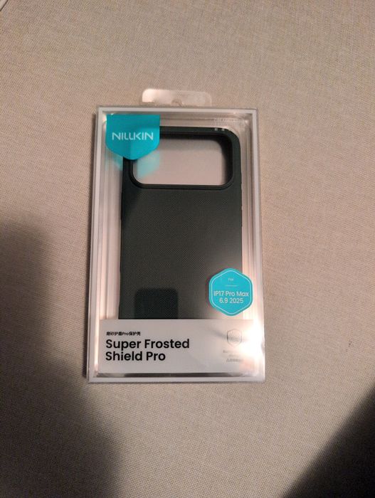 Nillkin Iphone 17 pro max калъф