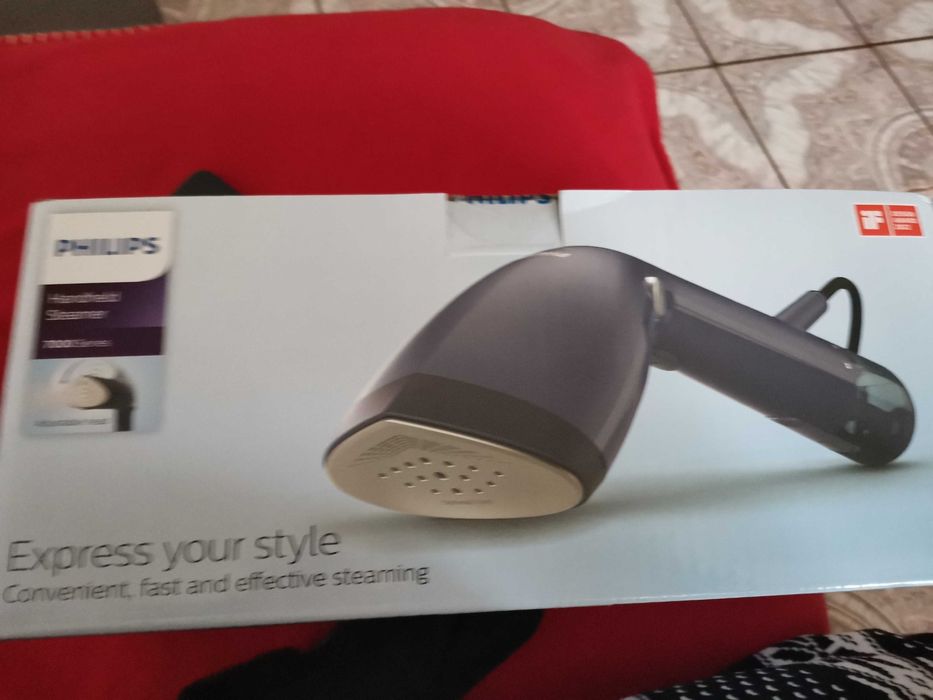 Aparat de călcat vertical Philips nou