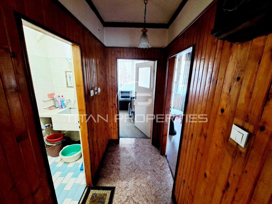 Продава се Многостаен апартамент в Пловдив, Център - 143 кв.м за 1679 €/кв.м - Снимка #8