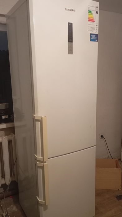 Продам холодильник Самсунг. Доставка