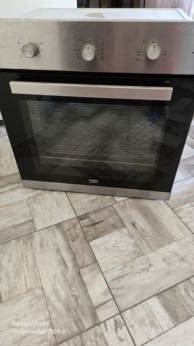 Фурна за вграждане BEKO